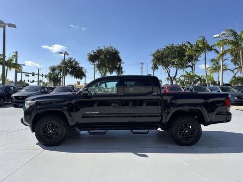 Used 2022 Toyota Tacoma SR5 w/ Technology Package RWD image 27