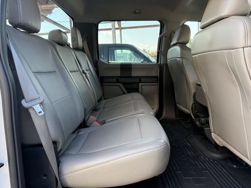 Used 2017 Ford F250 XL w/ Power Equipment Group AWD/4WD image 19