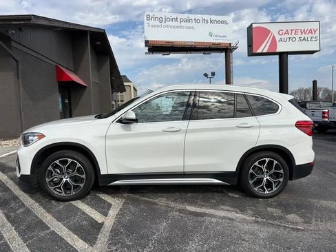 Used 2022 BMW X1 xDrive28i w/ Convenience Package AWD/4WD image 2