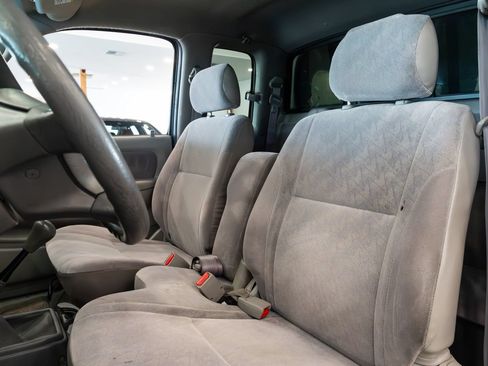 Used 2004 Toyota Tacoma 2WD Xtracab image 16