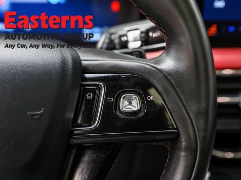 Used 2025 Lincoln Corsair Grand Touring w/ Towing Package image 16