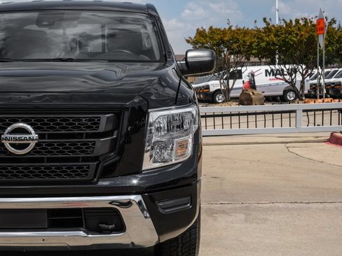 Used 2022 Nissan Titan SV w/ Accessory Utility Package AWD/4WD image 46