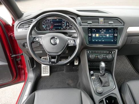 Used 2019 Volkswagen Tiguan SEL R-Line image 21