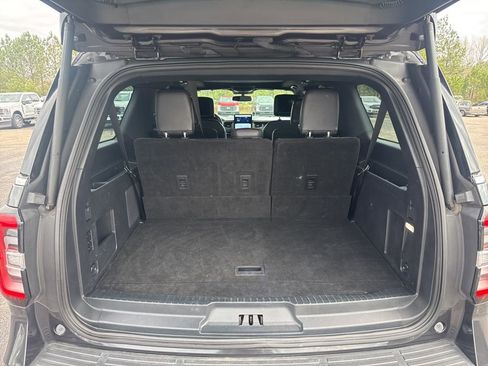 Used 2022 Ford Expedition Max Limited image 17