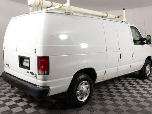 Used 2013 Ford E-150 and Econoline 150 image 2