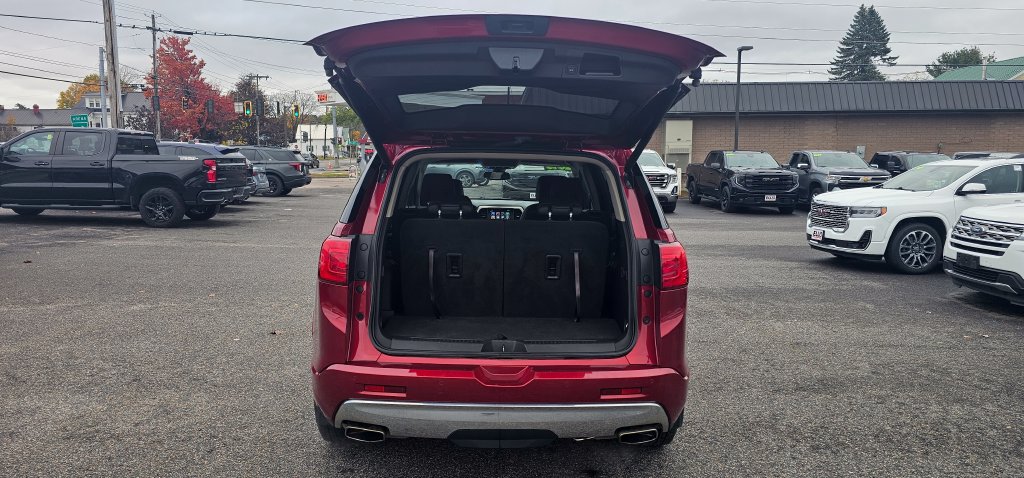 Used 2019 GMC Acadia Denali w/ Technology Package AWD/4WD image 18