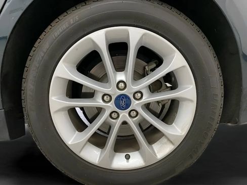 Used 2020 Ford Fusion SE FWD image 26