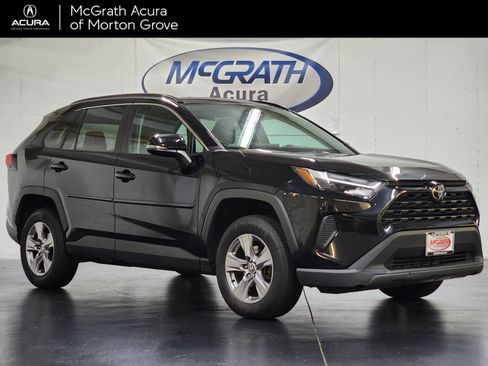 Used 2022 Toyota RAV4 XLE w/ Convenience Package AWD/4WD image 1