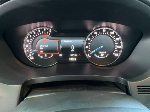 Used 2017 Ford Explorer Platinum image 10