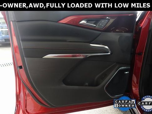 Used 2024 Chevrolet Traverse RS image 9