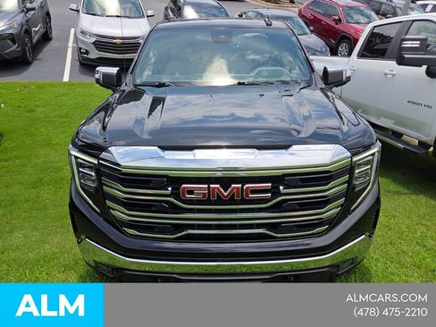 Used 2024 GMC Sierra 1500 SLT RWD image 2