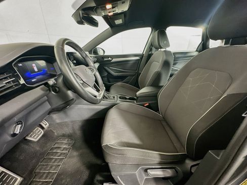 Used 2025 Volkswagen Jetta Sport FWD image 13