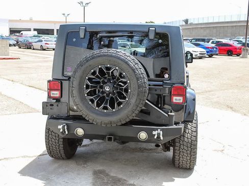 Used 2014 Jeep Wrangler Unlimited Sport AWD/4WD image 8