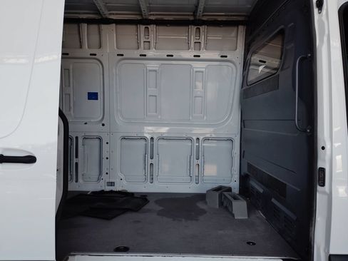 Used 2023 Mercedes-Benz Sprinter 3500 image 12