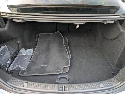 Used 2020 Mercedes-Benz E 350 4MATIC Sedan image 25