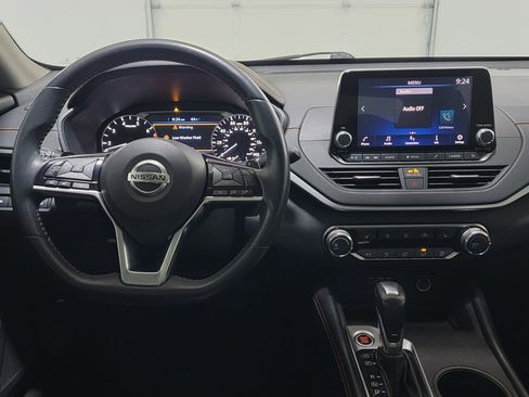 Used 2019 Nissan Altima 2.5 SR w/ SR Premium Package image 13
