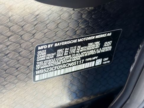 Used 2024 BMW iX xDrive50 w/ Premium Package AWD/4WD image 40