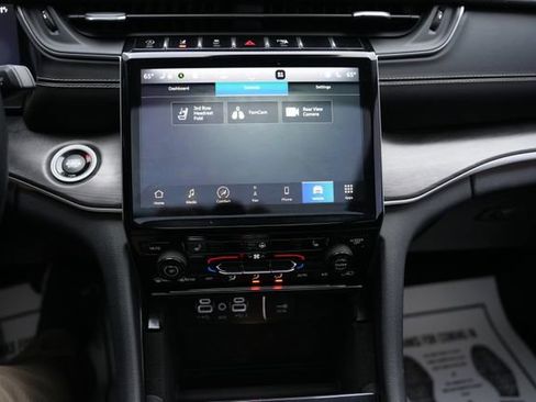 Used 2021 Jeep Grand Cherokee L Limited image 27