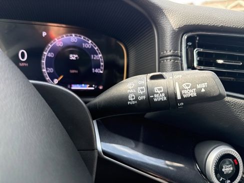 Used 2024 Jeep Wagoneer 4WD image 20