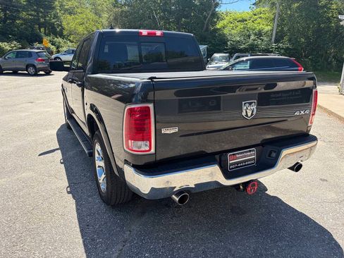 Used 2017 RAM 1500 Laramie w/ Convenience Group AWD/4WD image 7