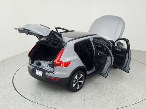 New 2026 Volvo XC40 B5 Plus w/ Protection Package Premier image 16