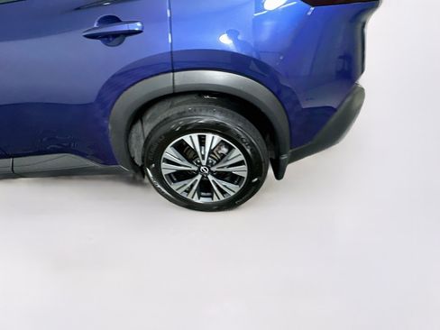 Used 2023 Nissan Rogue SV AWD/4WD image 11