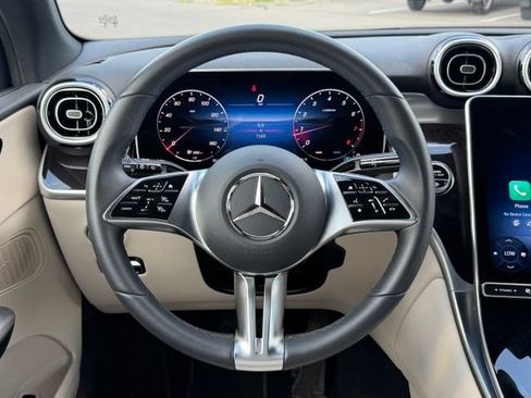 Used 2026 Mercedes-Benz GLC 300 4MATIC image 13