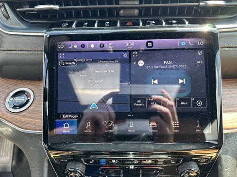 Used 2024 Jeep Grand Cherokee L Summit AWD/4WD image 22