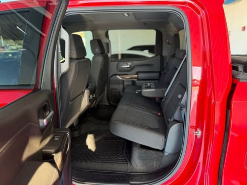 Used 2021 Chevrolet Silverado 1500 RST image 13