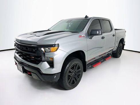 Used 2024 Chevrolet Silverado 1500 Custom Trail Boss AWD/4WD image 3