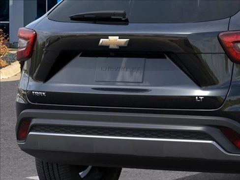 New 2026 Chevrolet Trax LT image 14