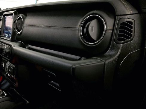 Used 2021 Jeep Wrangler Unlimited Sahara image 15