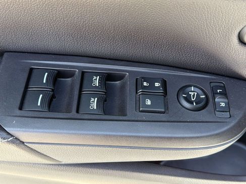 Used 2019 Acura ILX FWD image 13