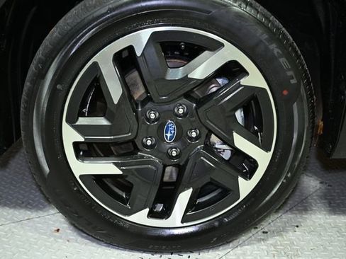 Used 2025 Subaru Forester Limited image 20