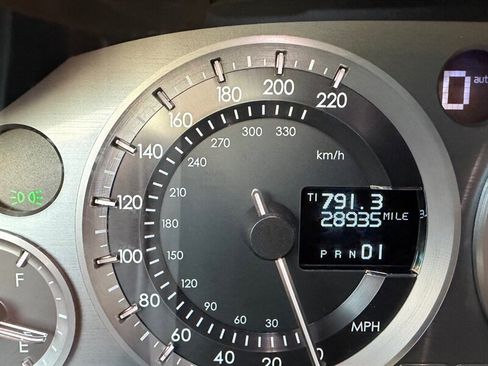 Used 2012 Aston Martin Virage Volante image 45