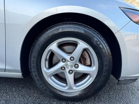Used 2017 Chevrolet Malibu LS w/ LPO, Convenience Package 2 image 13
