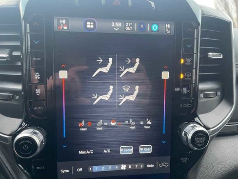 Used 2023 RAM 1500 Laramie image 30