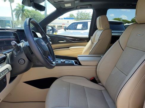 Certified 2023 Cadillac Escalade Premium Luxury w/ LPO, Radiant Package AWD/4WD image 54