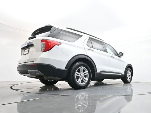Used 2023 Ford Explorer XLT w/ Equipment Group 202A RWD image 40