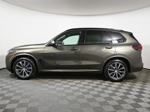 New 2026 BMW X5 xDrive40i w/ Executive Package AWD/4WD image 2