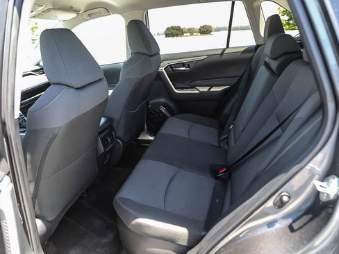 Certified 2025 Toyota RAV4 XLE AWD/4WD image 19