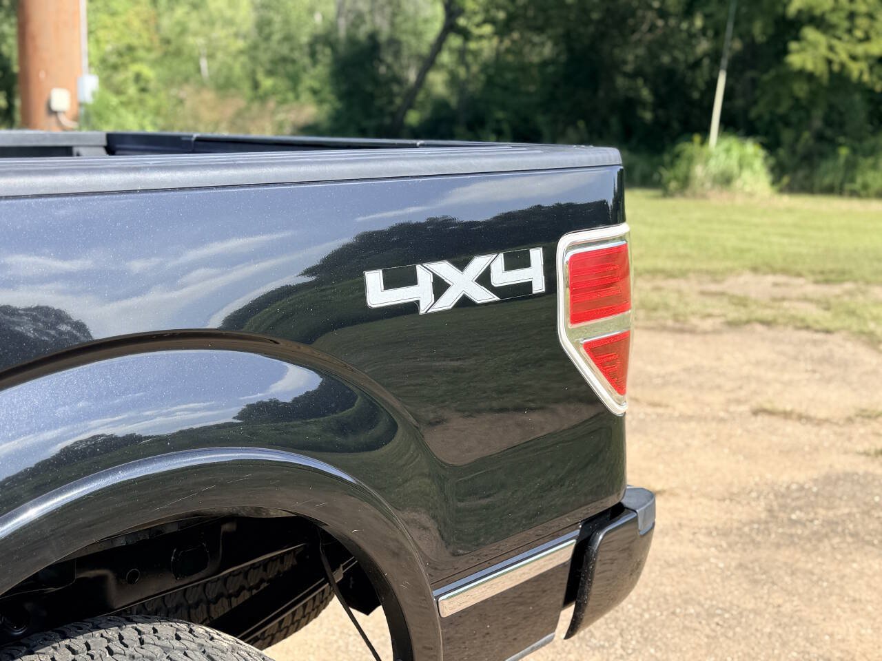 Used 2013 Ford F150 Platinum AWD/4WD image 9