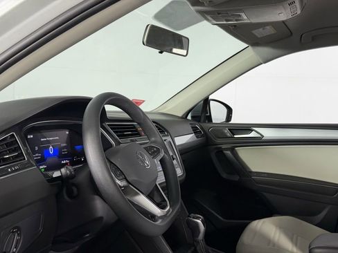 Used 2022 Volkswagen Tiguan S image 22