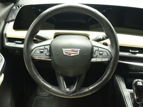 Used 2024 Cadillac XT4 Luxury image 20