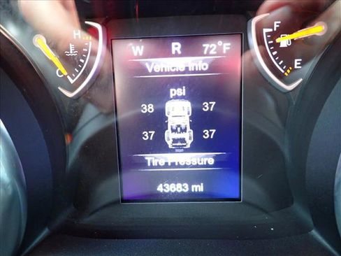 Used 2019 Jeep Wrangler Unlimited Sport image 22