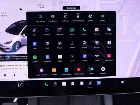 Used 2022 Tesla Model Y Long Range image 20