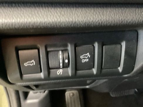 Used 2021 Subaru Outback Limited w/ Popular Package #2 image 18