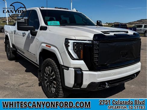 Used 2024 GMC Sierra 3500 Denali Ultimate AWD/4WD image 14