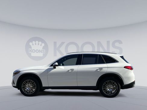 Used 2026 Mercedes-Benz GLC 300 4MATIC image 2