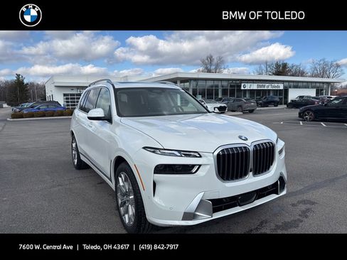 New 2026 BMW X7 xDrive40i image 1